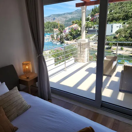 Helena * Korčula